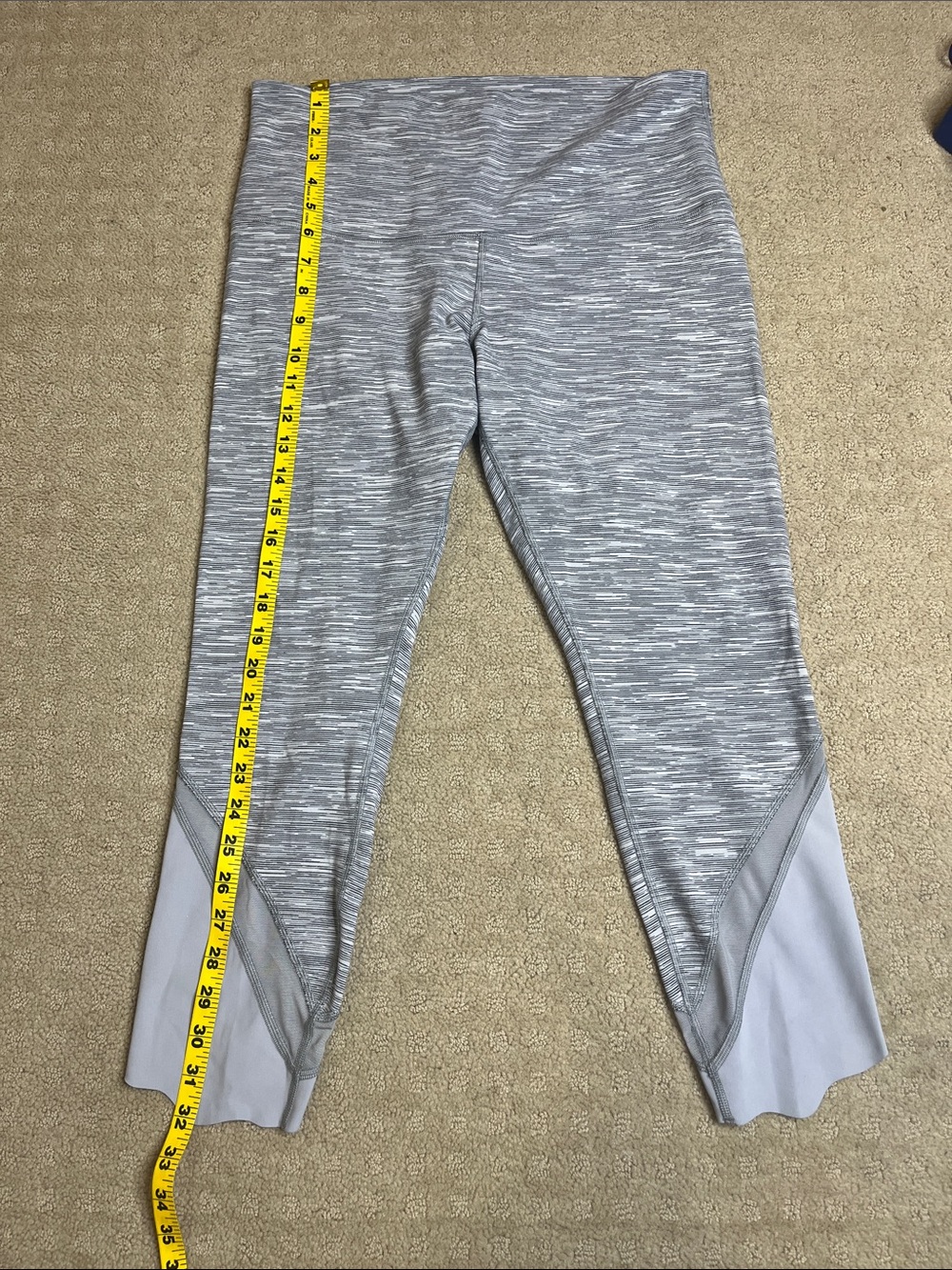 Lululemon women’s Grey  Active Leggings